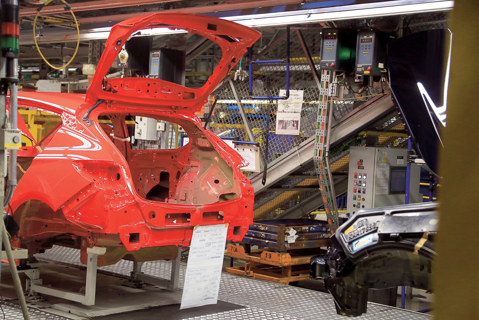 Fabryka Opla w Gliwicach: etapy produkcji Astry na wydziale montażu