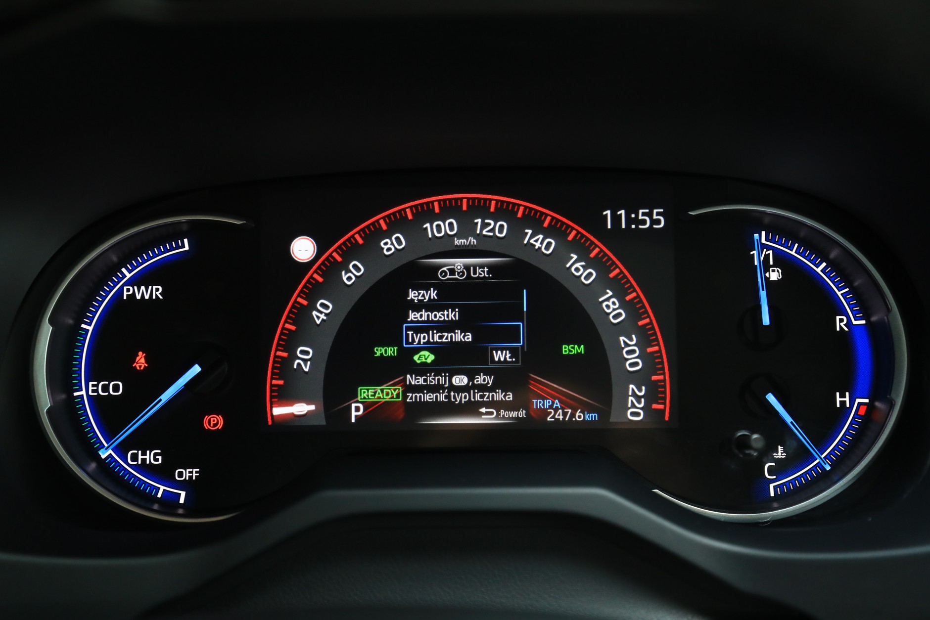 Toyota RAV4 2.5 Hybrid AWD-i 2022 5. generacja FL