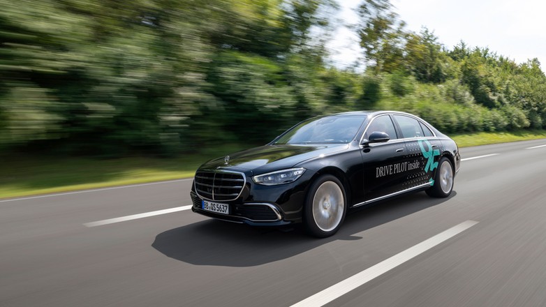 Mercedes Drive Pilot