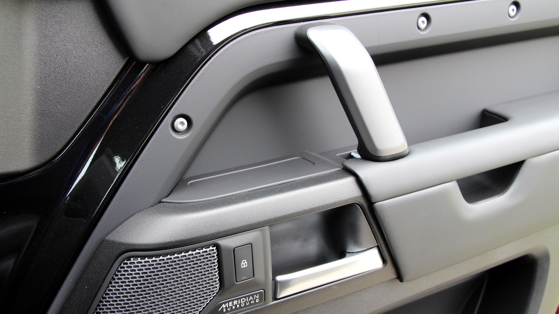 Land Rover Defender 90 V8