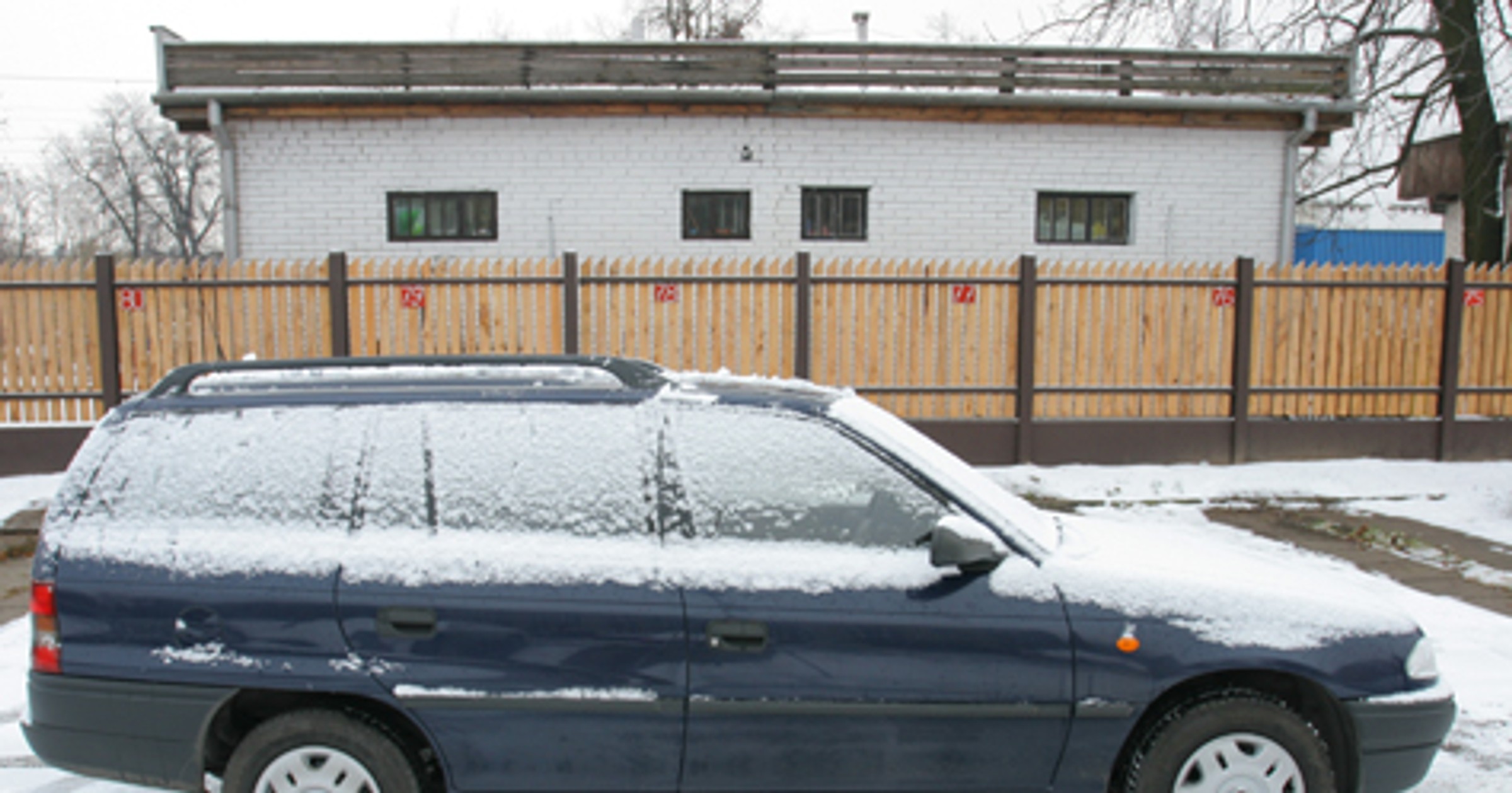 Porady dla parkujących pod chmurką