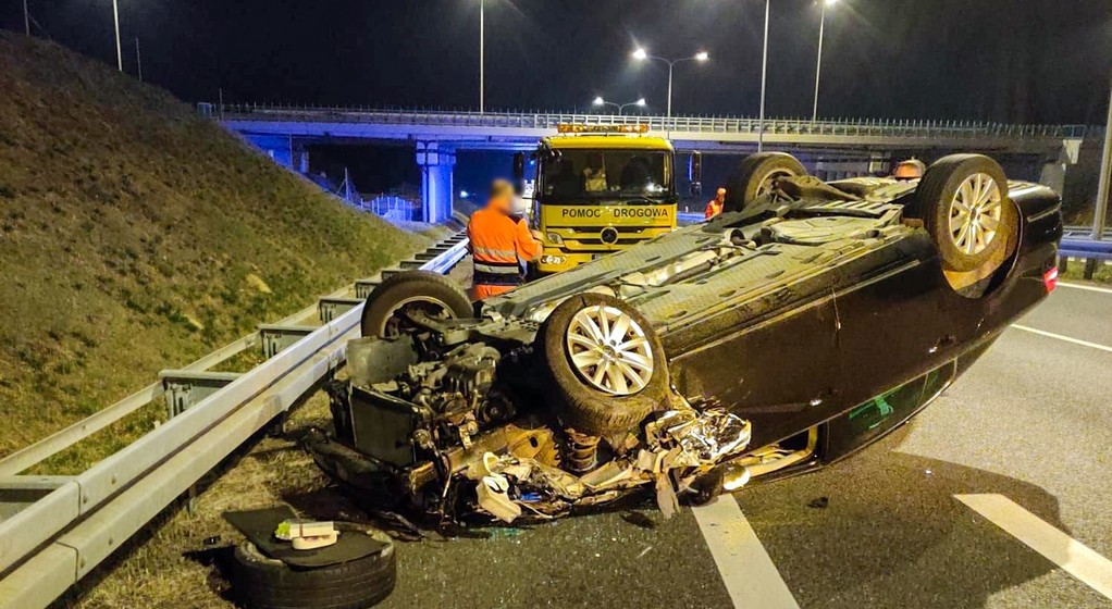 Pijany kierowca niemal doprowadził do katastrofy na drodze S3