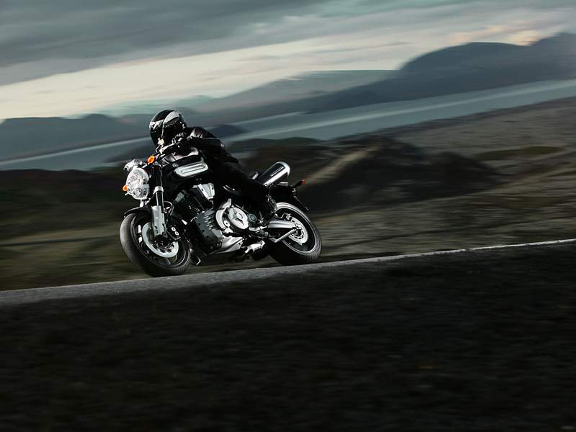 Yamaha MT-01: agresywny jednoślad (test)