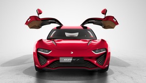 NanoFlowcell Quant F - 1000-konny potwór zasilany... prądem!