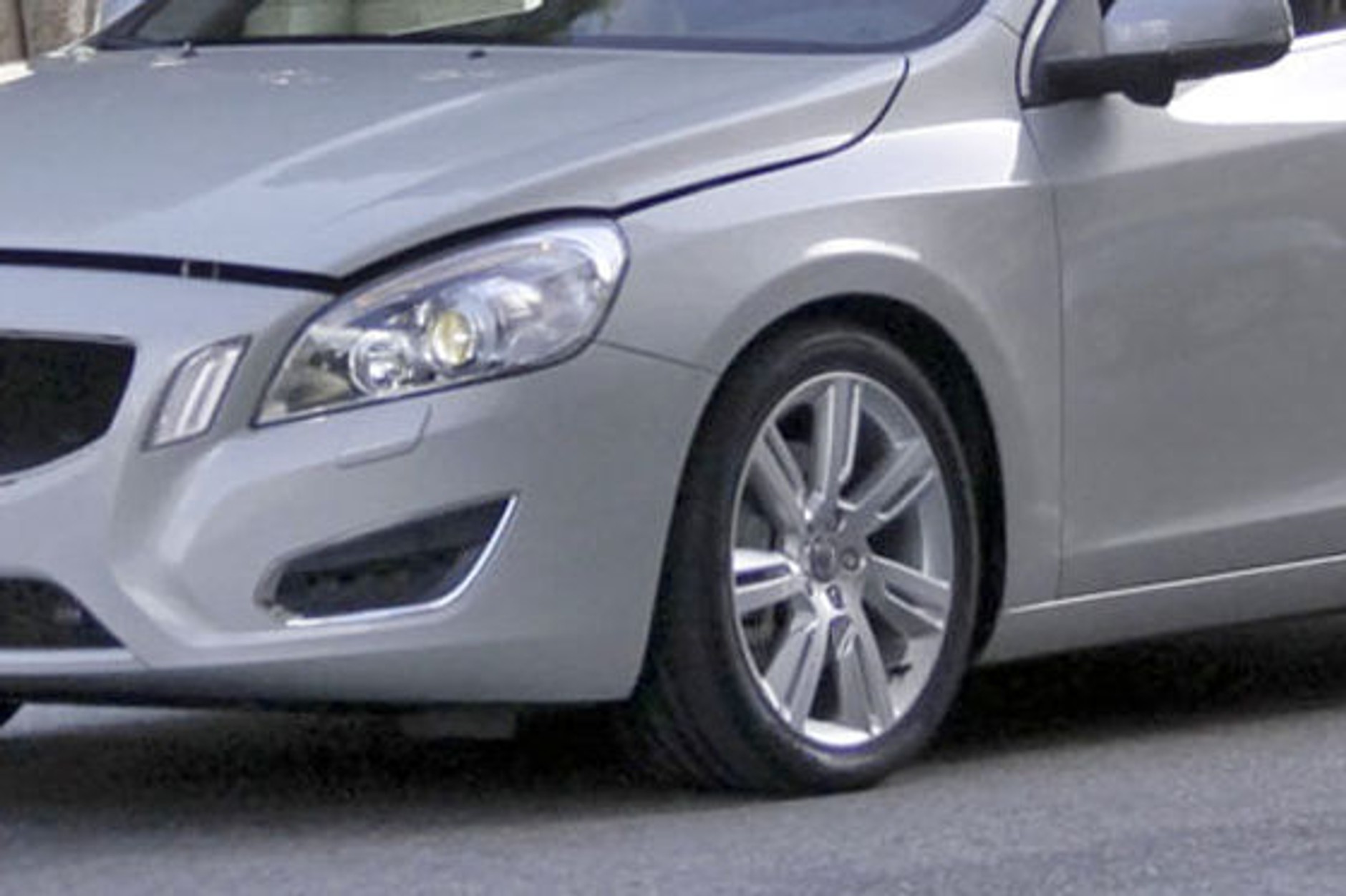 Volvo V60 - Tajny kombiak klasy średniej