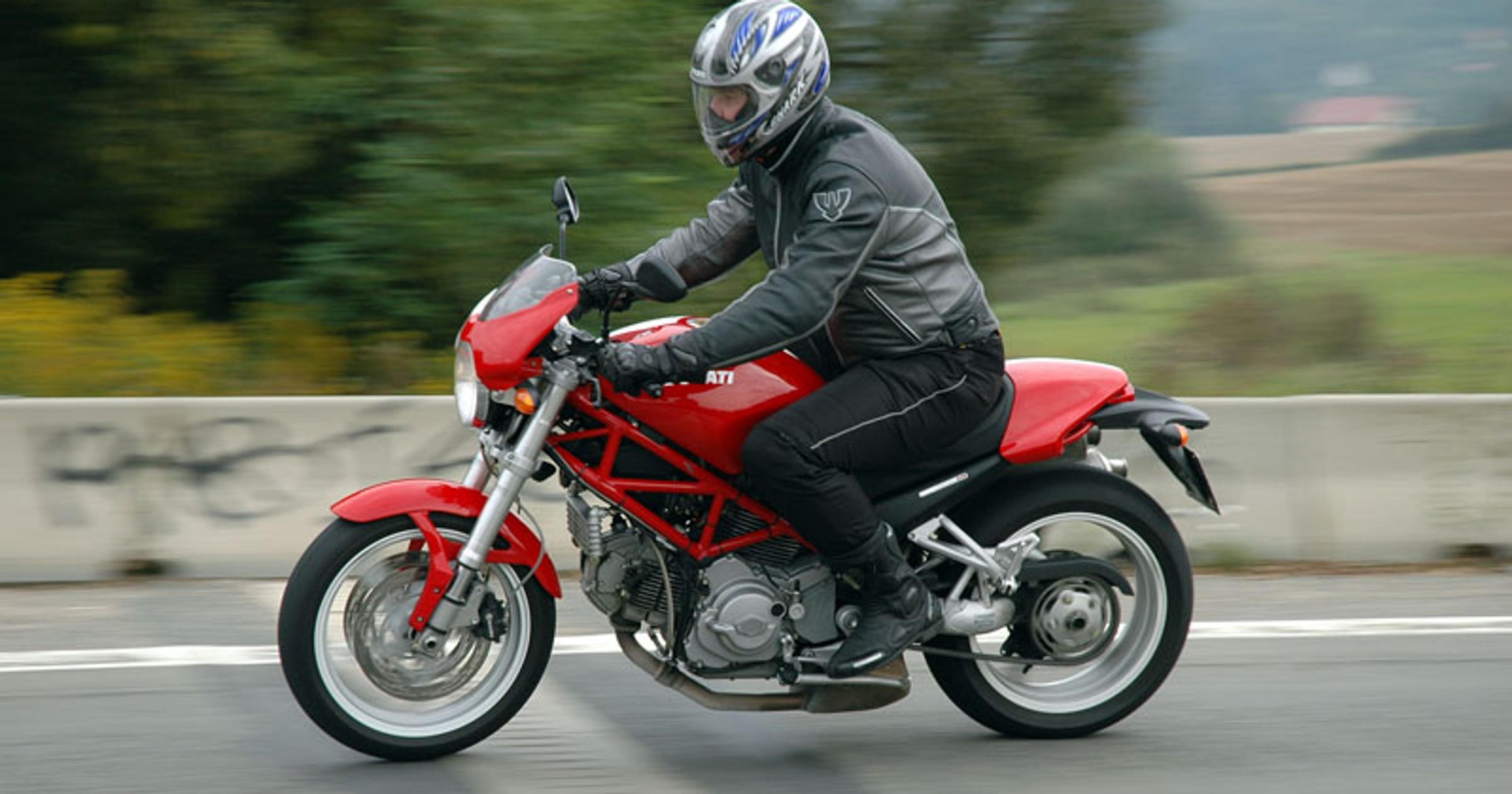 Ducati Monster S2R – włoska żyleta (test)