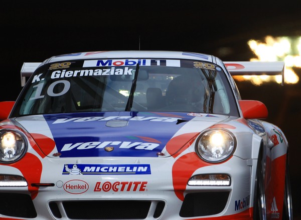 Kierowca VERVA Racing Team testuje przed Rolex 24 at Daytona