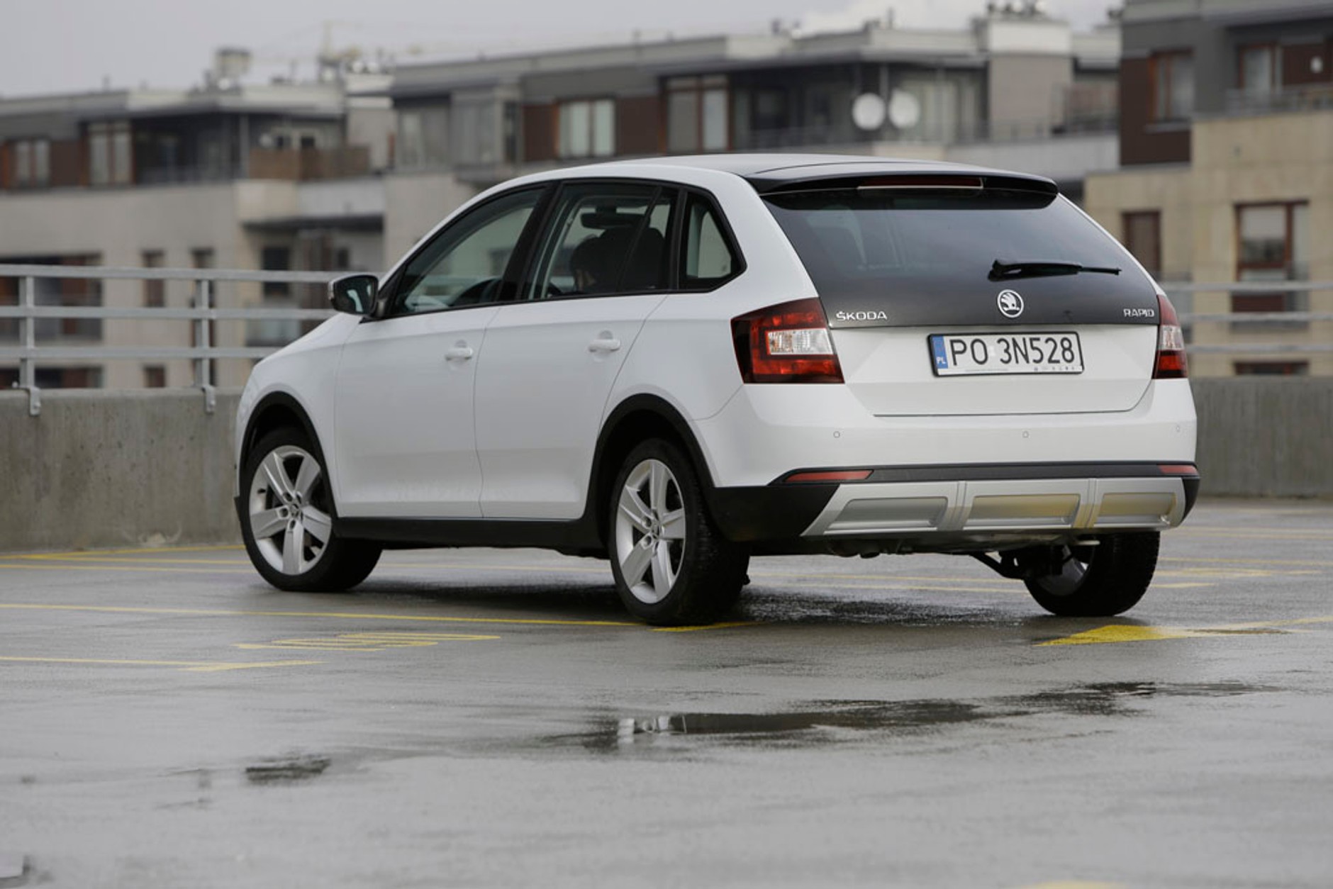 Skoda Rapid w mundurku