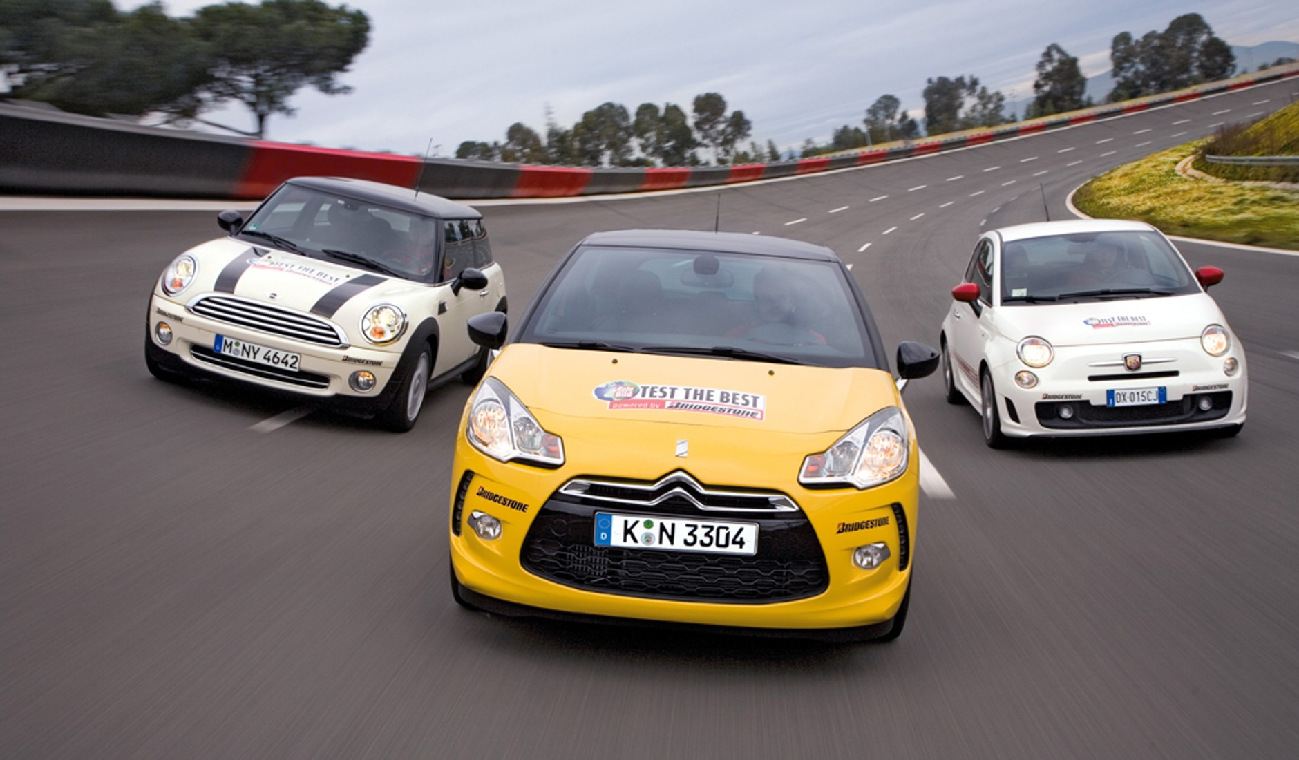 Modne, mocne maluchy: Citroen DS3 THP 150 kontra Abarth 500 i Mini Cooper