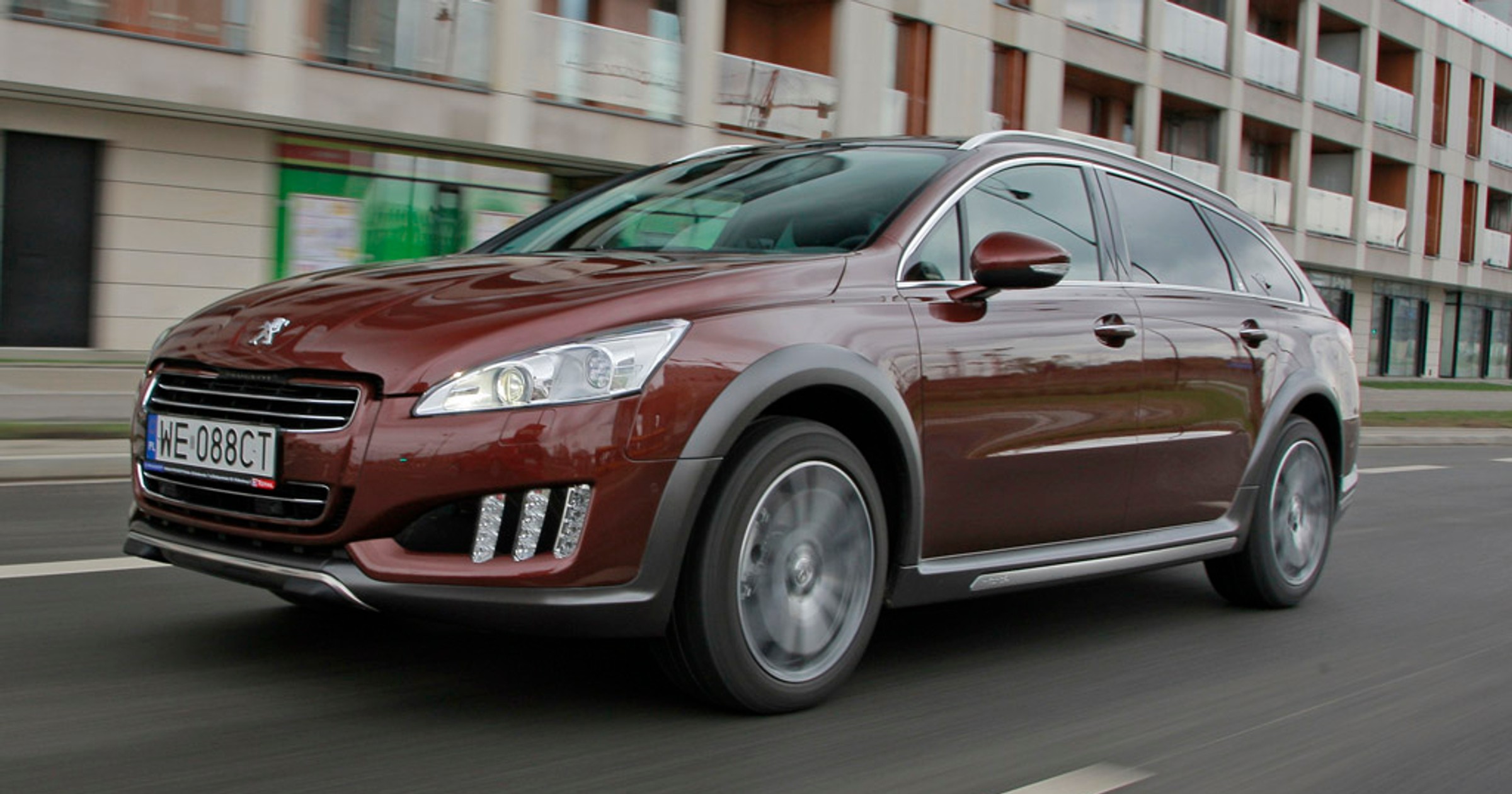 Peugeot 508 RXH: scout po francusku