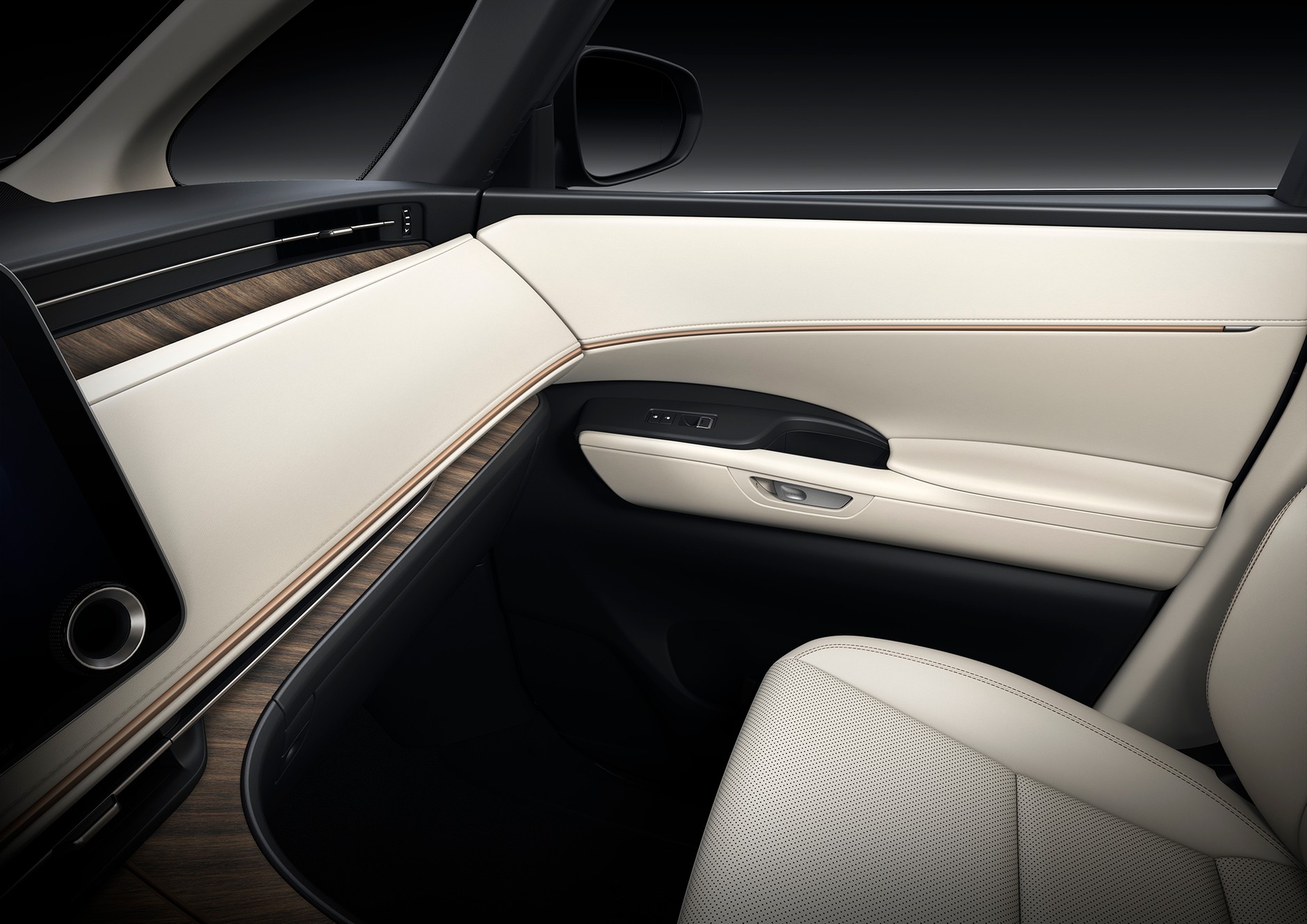 Lexus LM 350h. Ekskluzywny van z Azji debiutuje w Europie