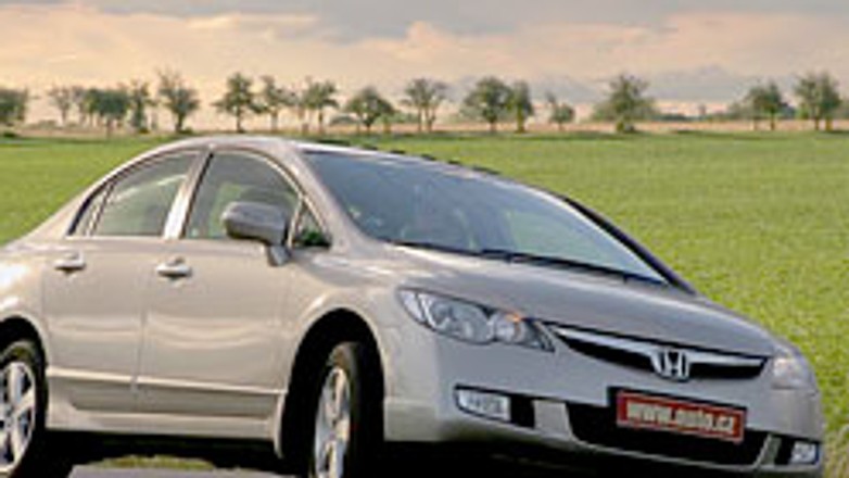 Honda Civic sedan 1.8 ES (AT) - komfort ponad wszystko