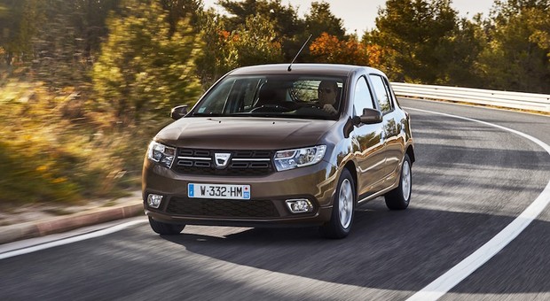 Dacia Sandero: po liftingu i z małym benzyniakiem