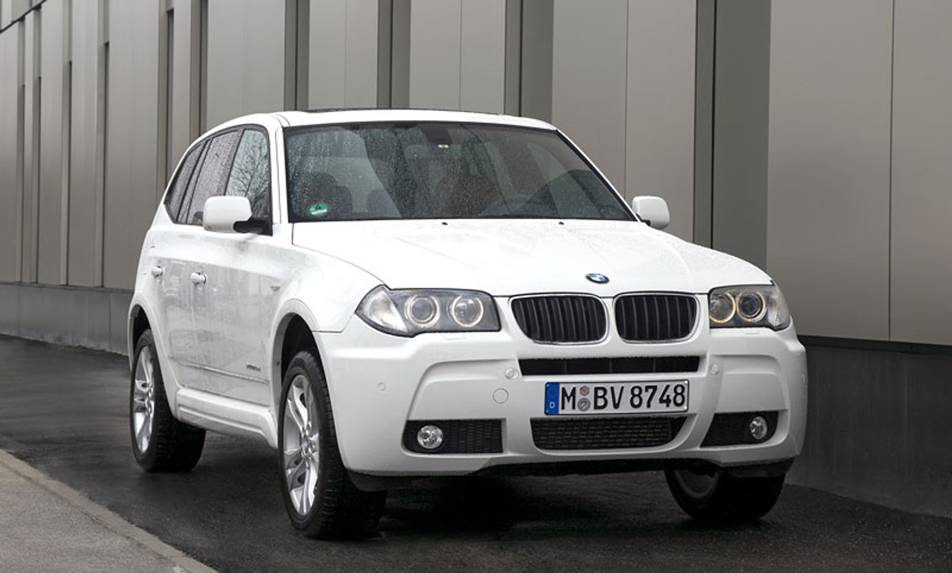 BMW X3 xDrive18d: nowy silnik wysokoprężny