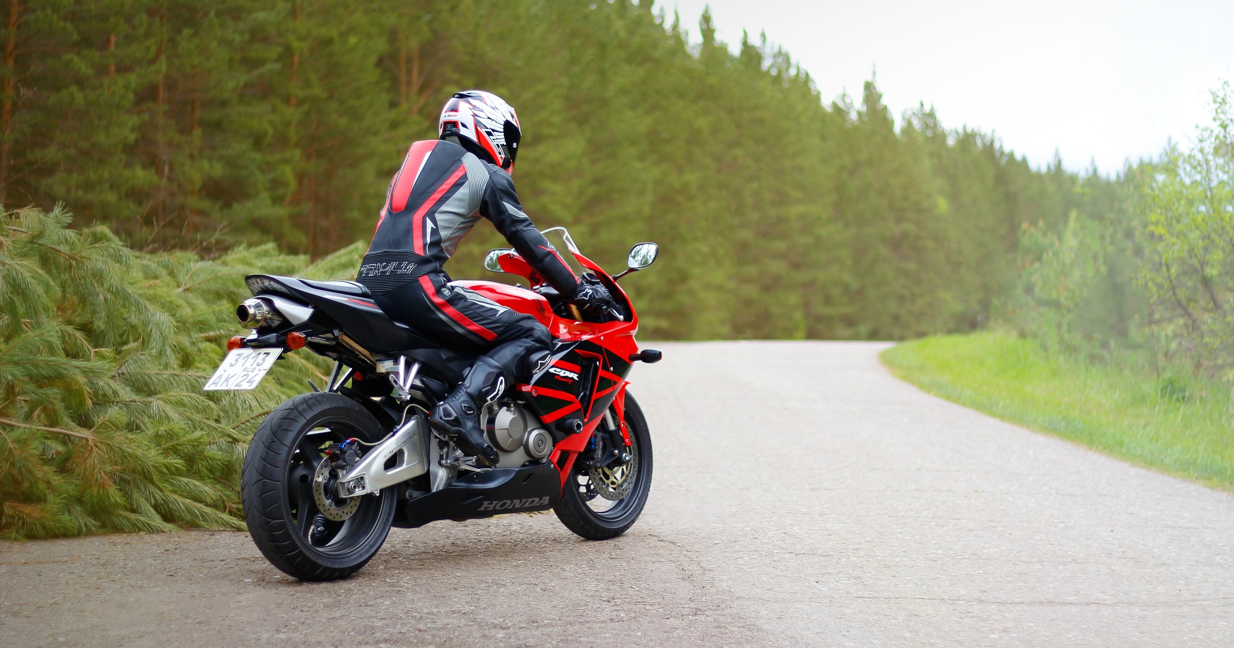Motocyklista - zdjęcie poglądowe
