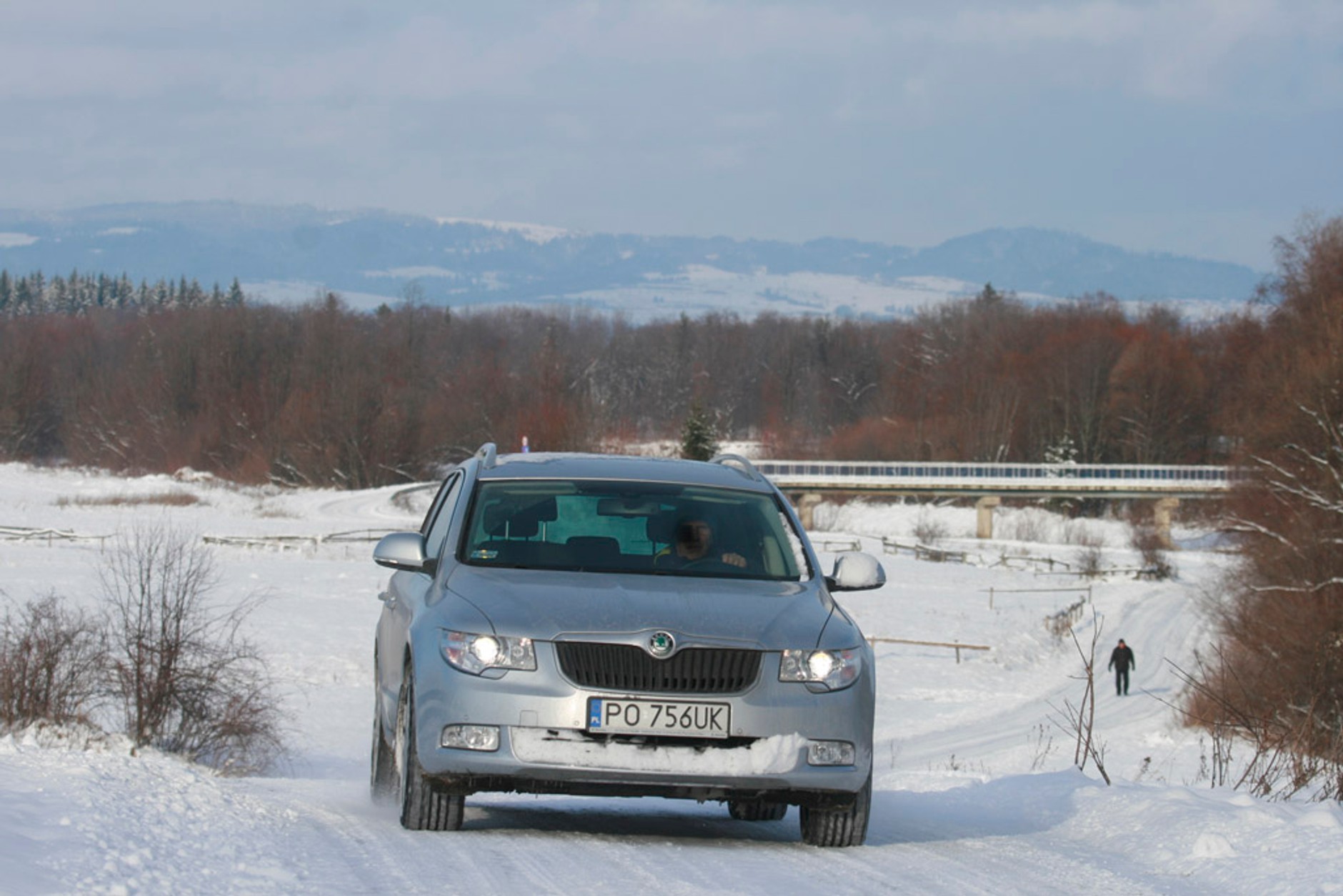 TOPR i Skoda Superb: zimowe klimaty w tatrach