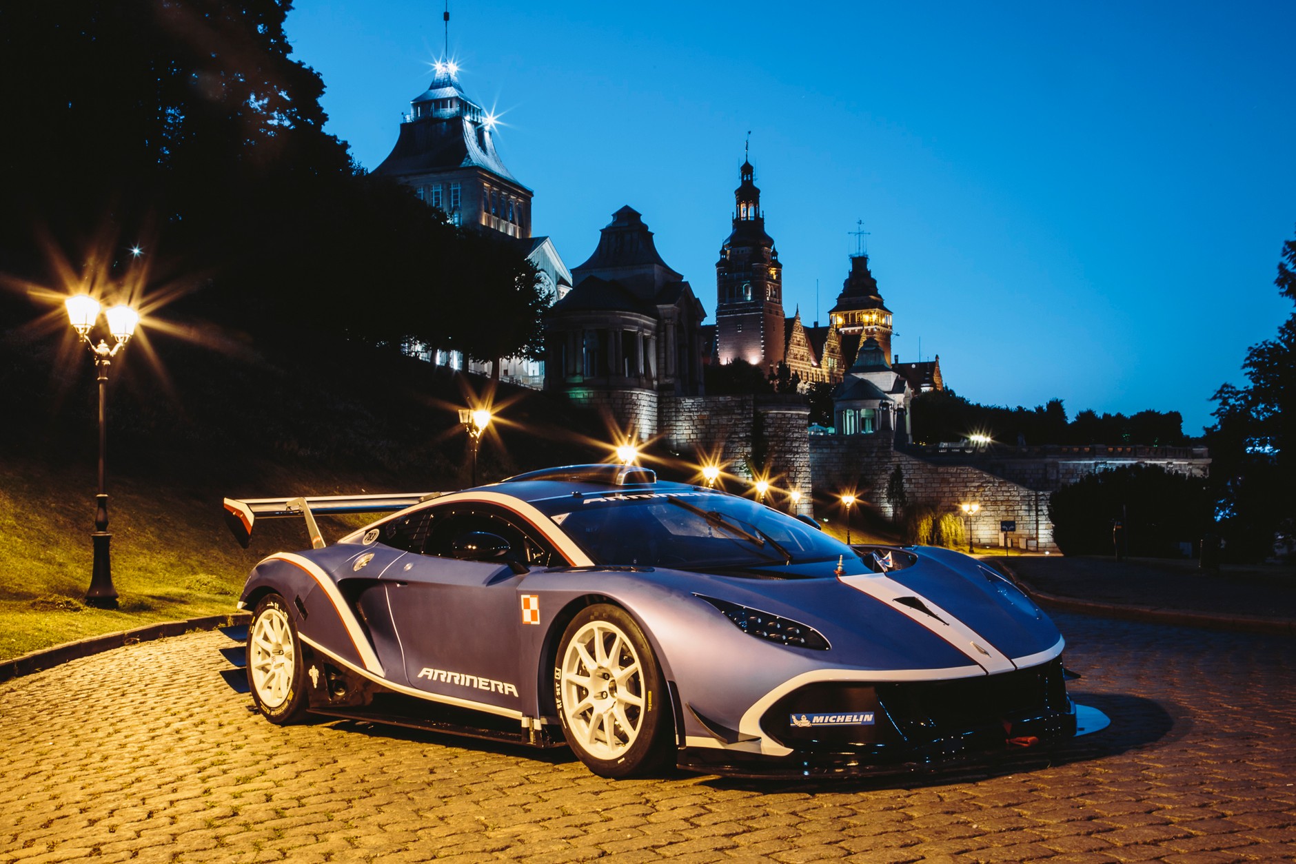 Arrinera Hussarya GT