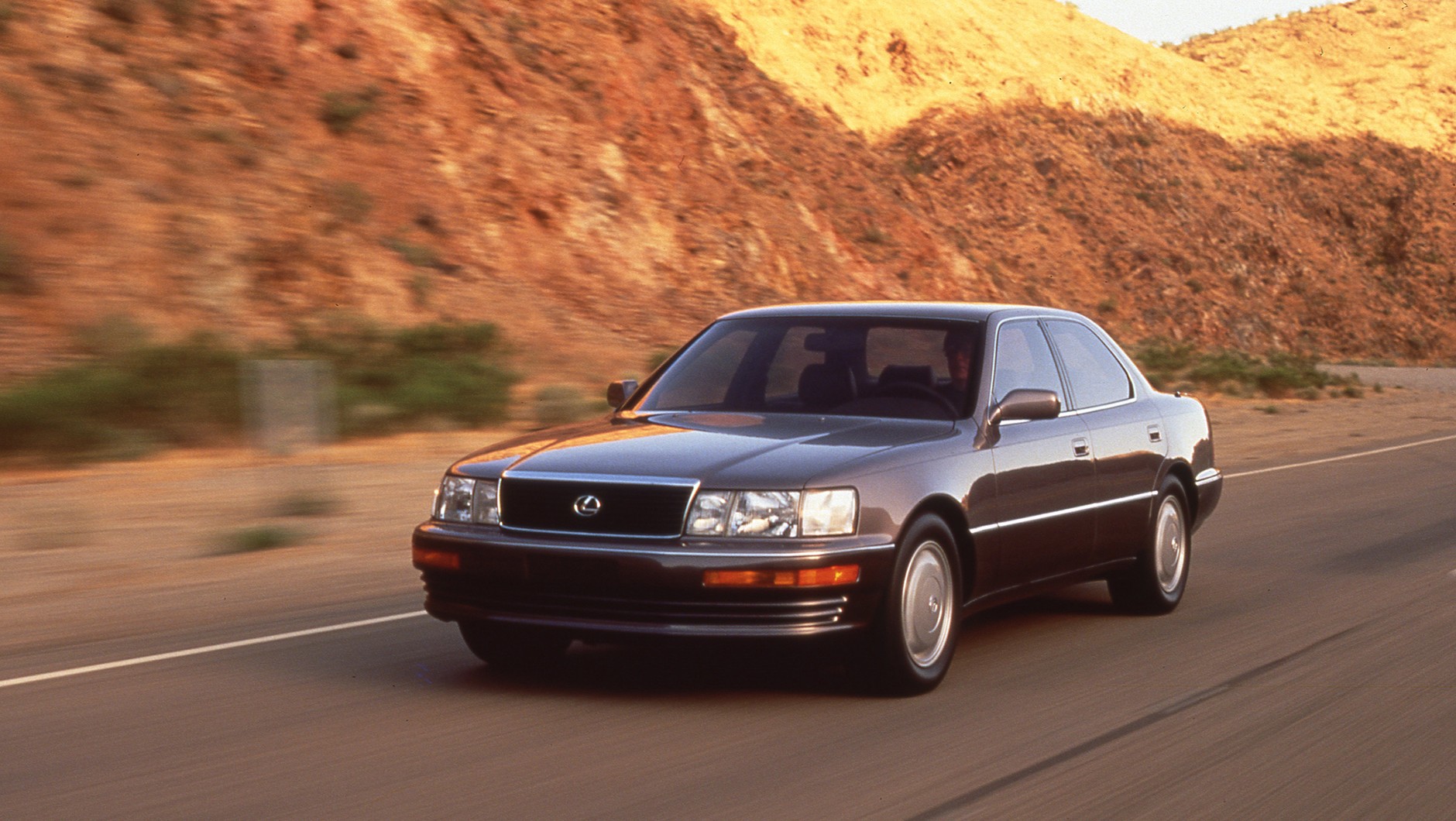 Lexus LS400