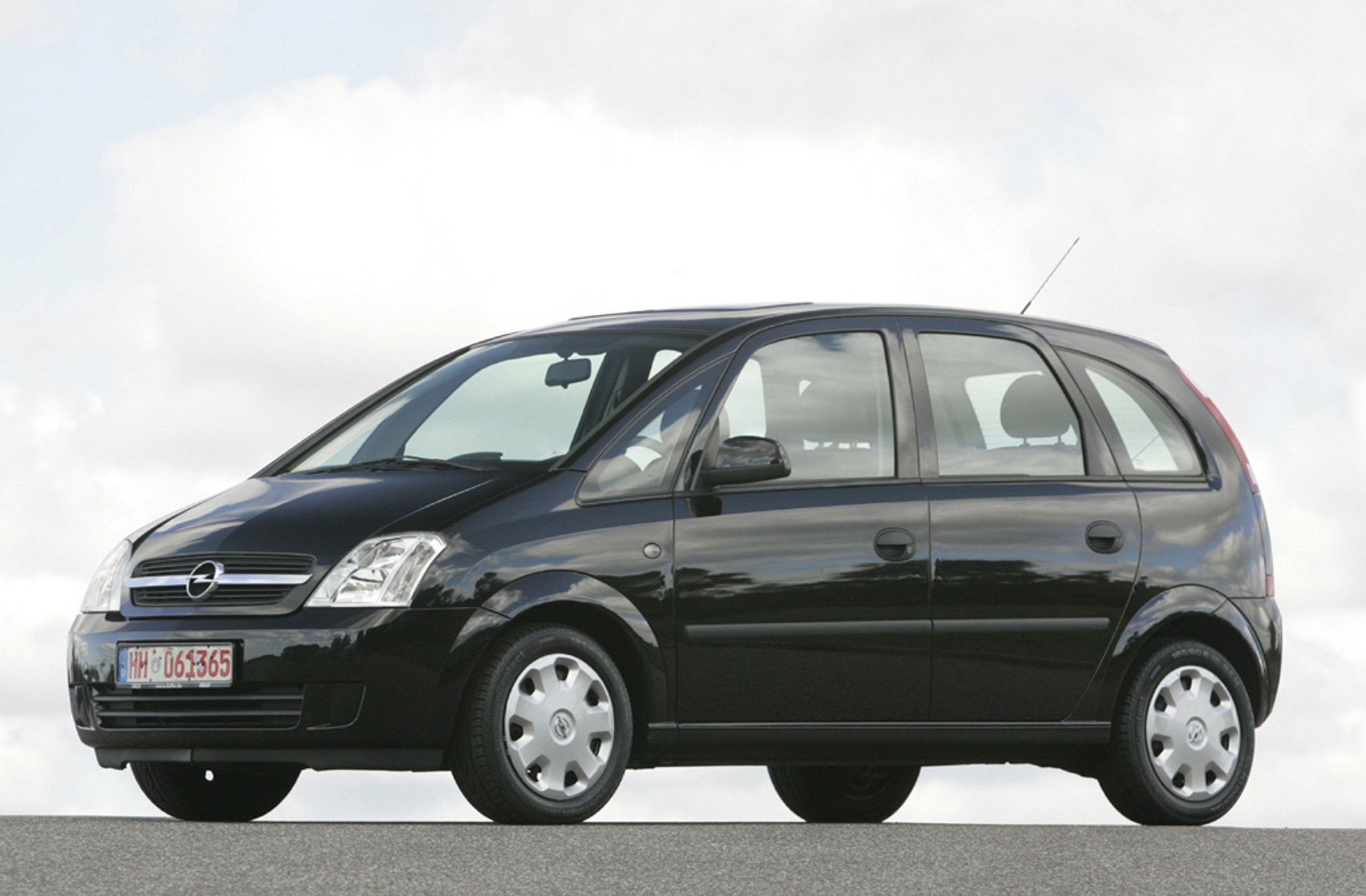 Pięć sposobów na praktyczny, ale mały samochód - Toyota Yaris Verso kontra Opel Meriva, Honda Jazz, Ford Fusion i Renault Grand Modus