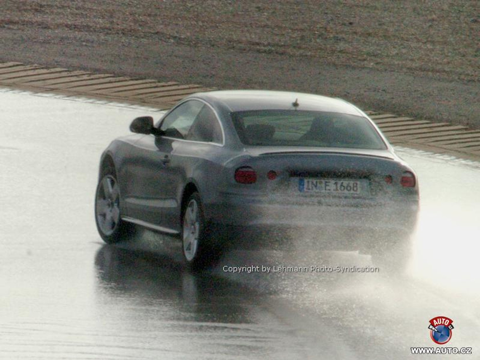 Zdjęcia szpiegowskie: Nowe Audi A5 Coupé wiosną 2007