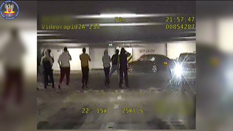 Driftował w centrum handlowym. Poważne konsekwencje dla kierowcy