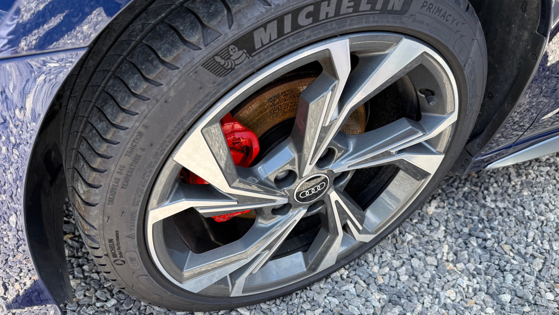 Specjalność zwoleńskich komisów: malowane zaciski hamulców