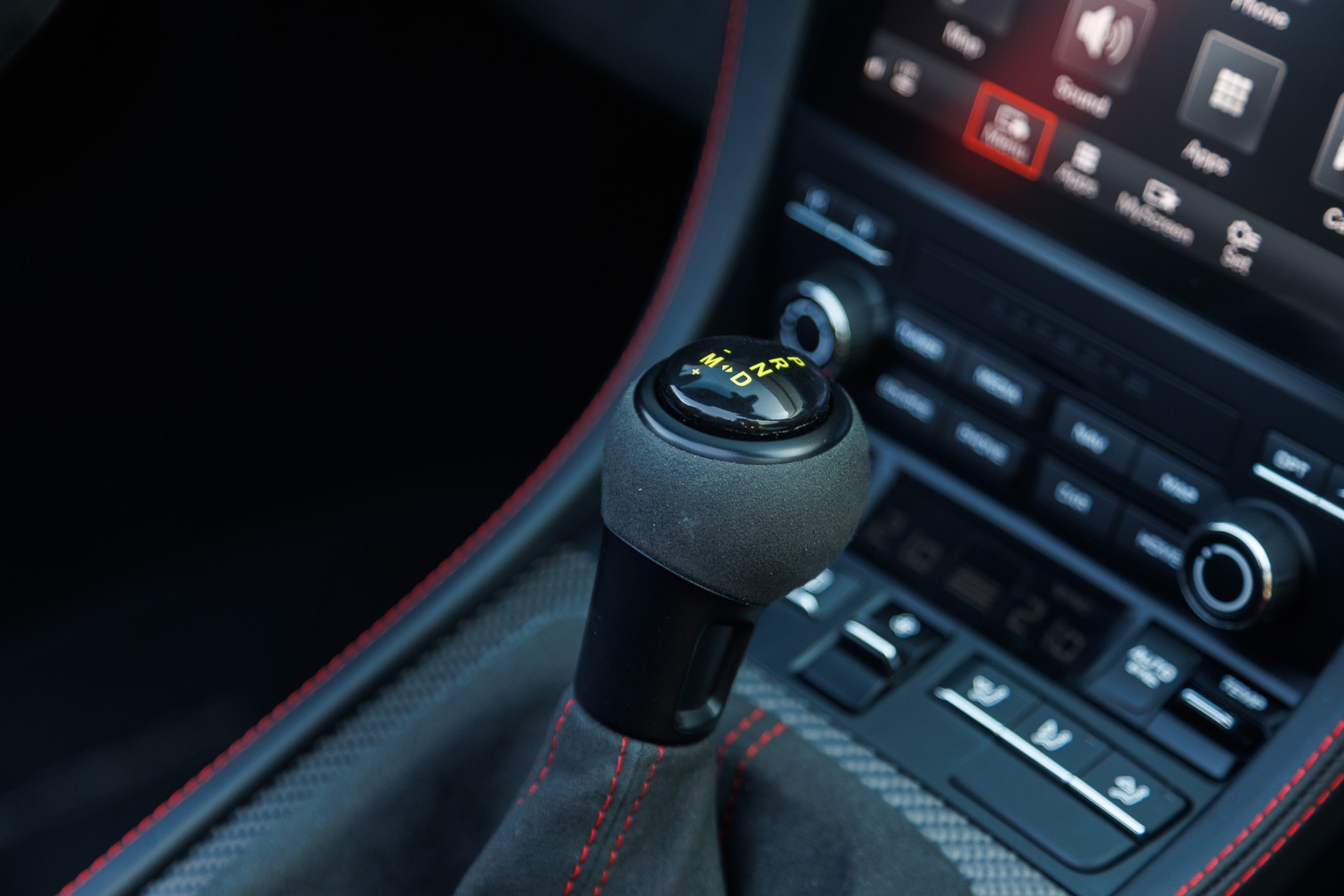 2025 porsche 718 Spyder RS