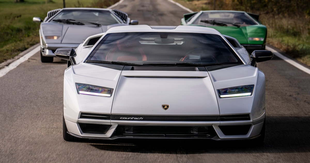 Lamborghini Countach LPI 800-4 rusza w drogę