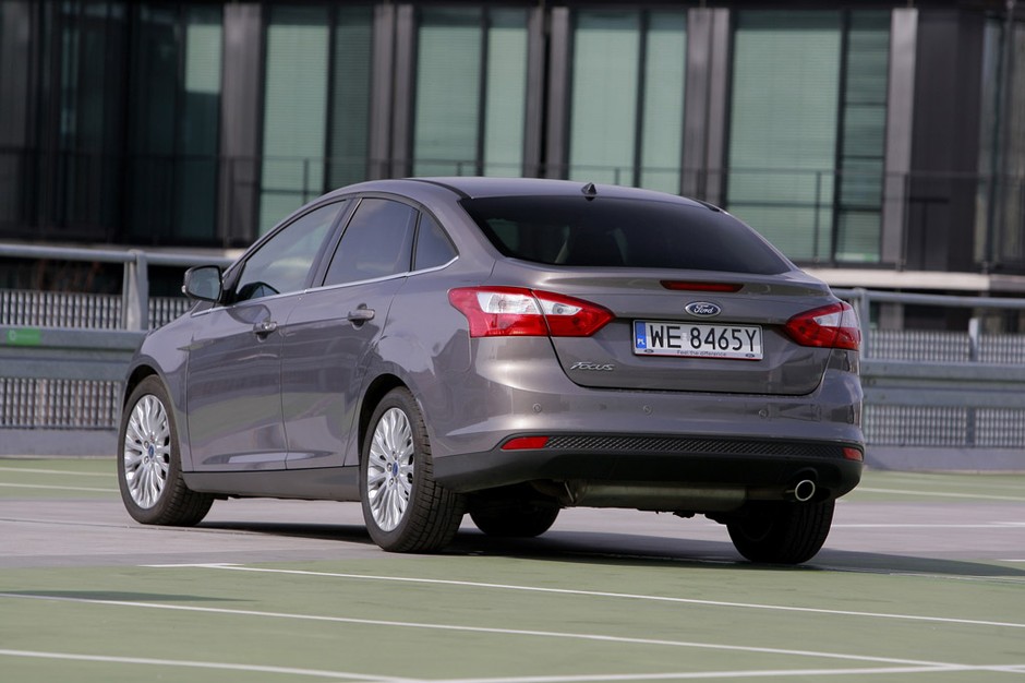 Ford Focus kontra Mazda 3 i Volkswagen Jetta: limuzyny małego formatu
