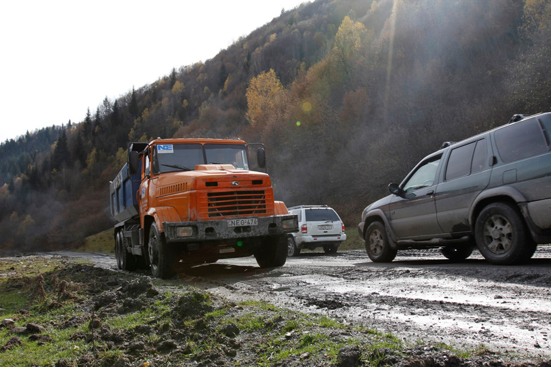 Auto Świat 4x4 Expedition: toast za Gruzję