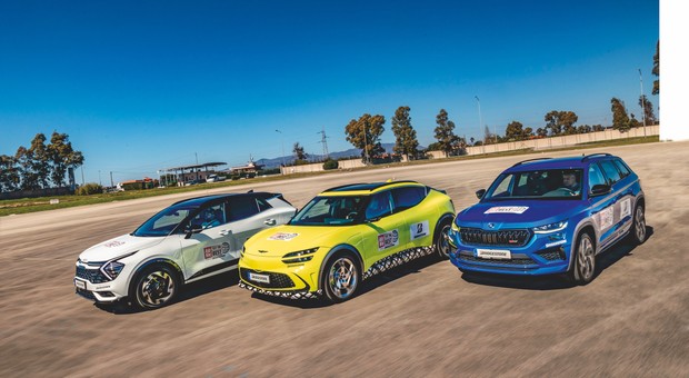 Trzy SUV-y, trzy rodzaje napędów. Lepszy elektryk, hybryda plug-in czy turbobenzyna?
