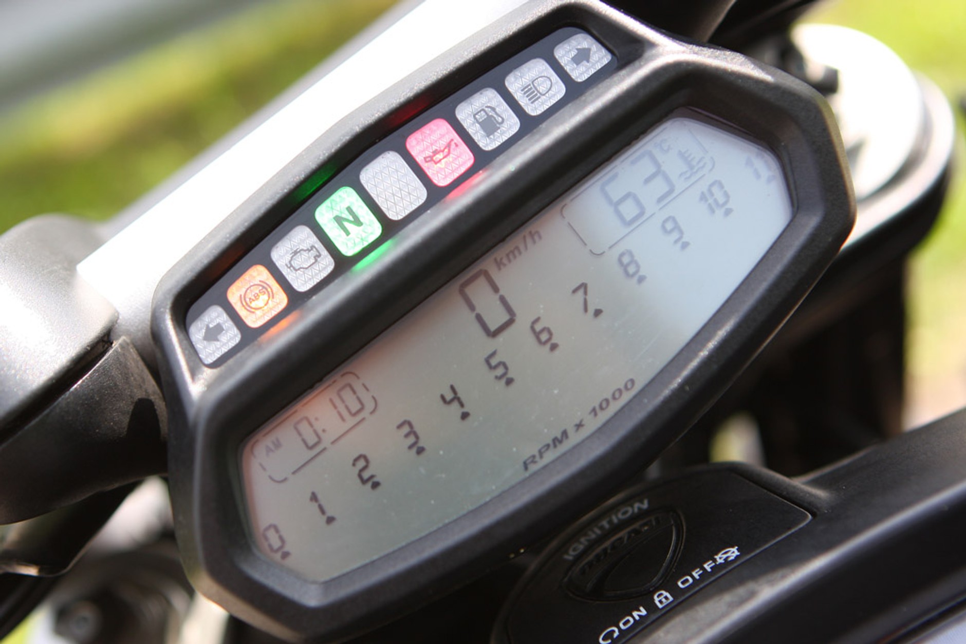 Ducati kontra Mercedes AMG: oto owoc fascynującej współpracy