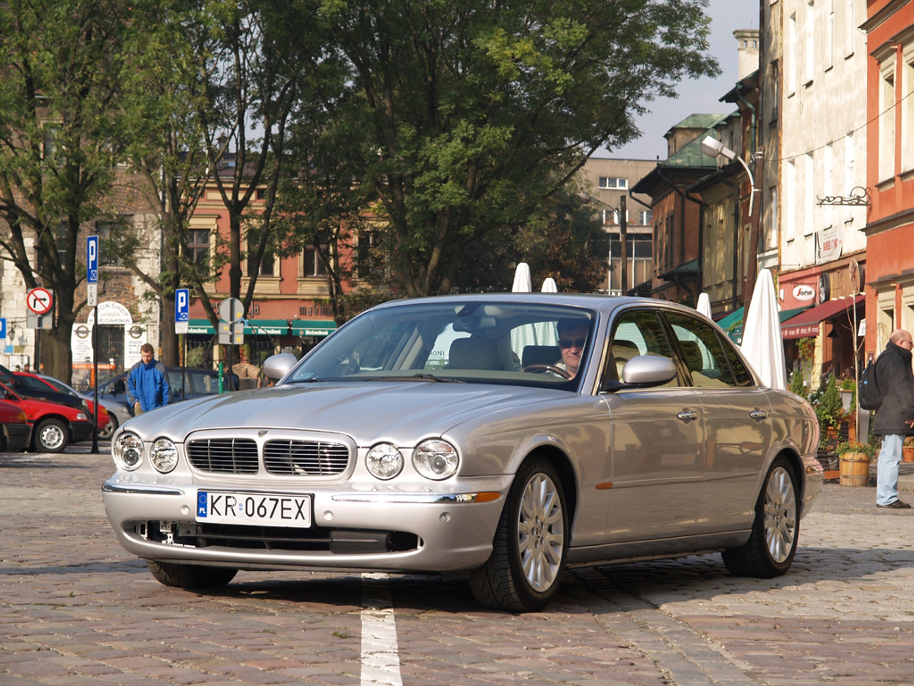 Jaguar Xj8 - Kosztowny elegant