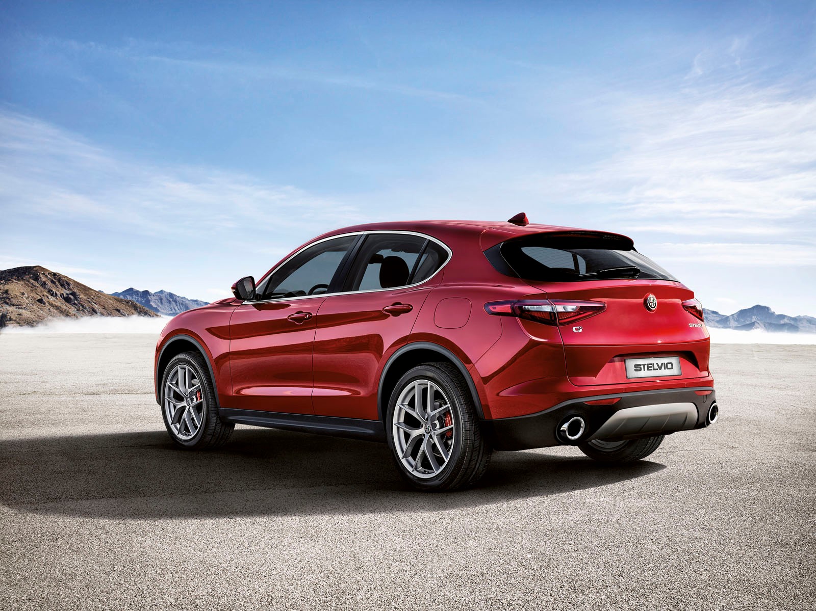 Alfa Romeo Stelvio First Edition – można już zamawiać