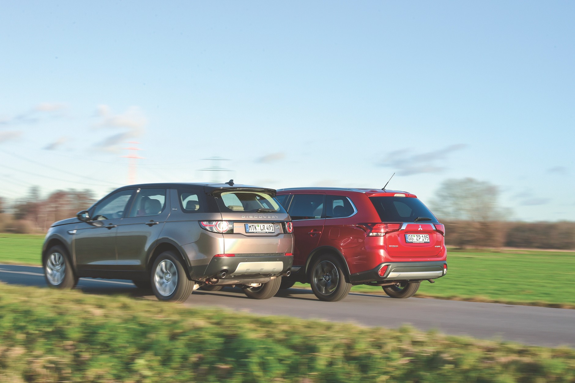 Land Rover Discovery Sport kontra Mitsubishi Outlander