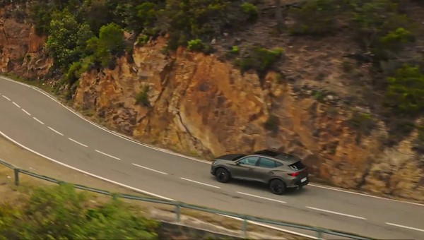 Nowa Cupra Formentor. Jeszcze bardziej drapieżna, jeszcze bardziej stylowa