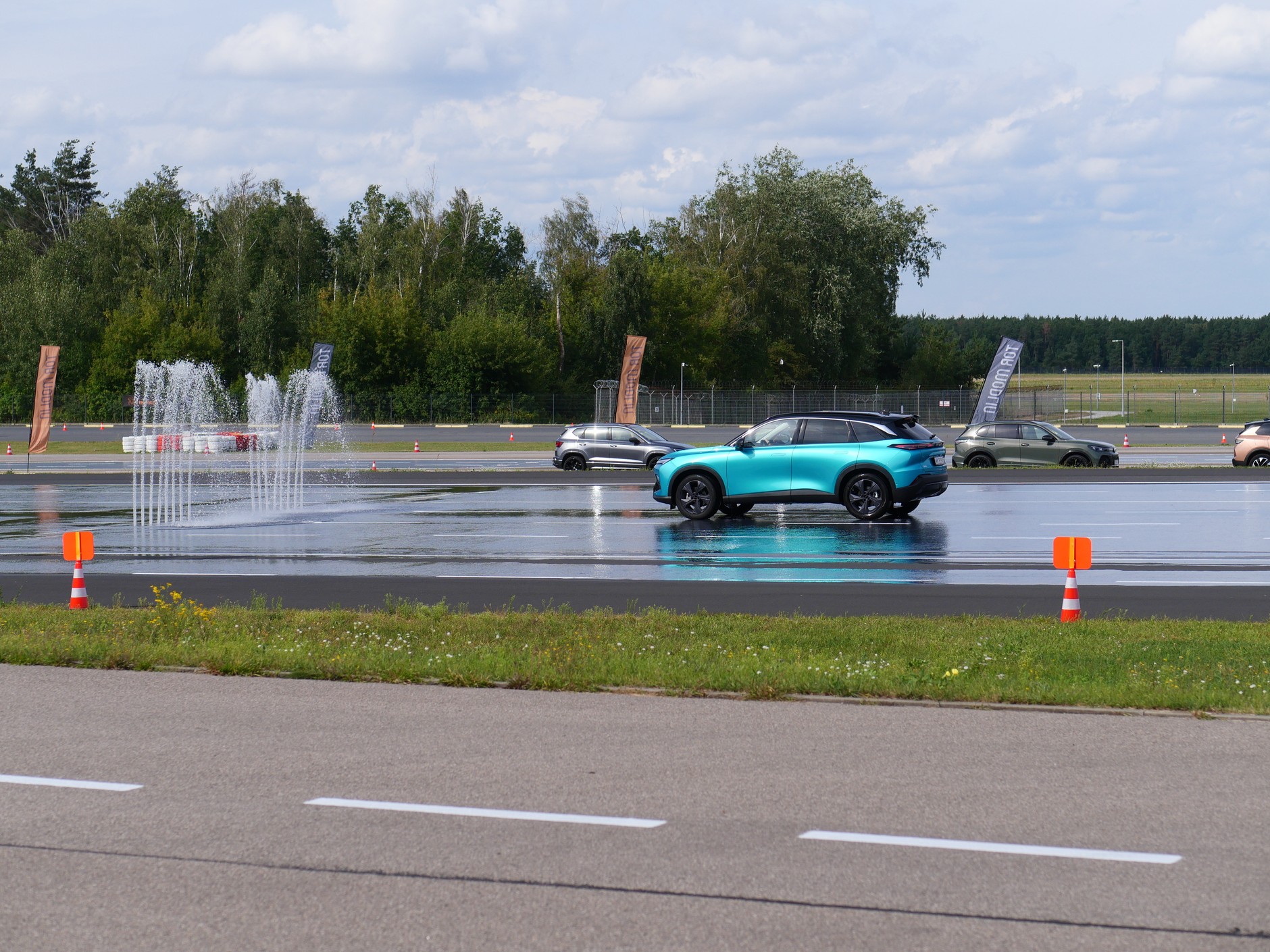 Wielki Test Auto Świata 2025. Baic Beijing 5 podczas próby na szarpaku