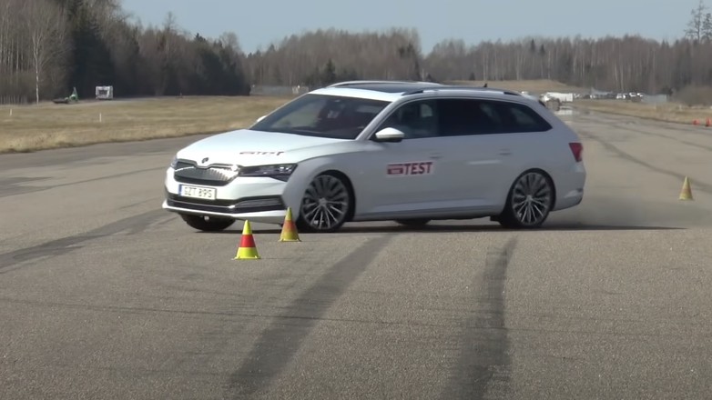 Test łosia Skoda Superb