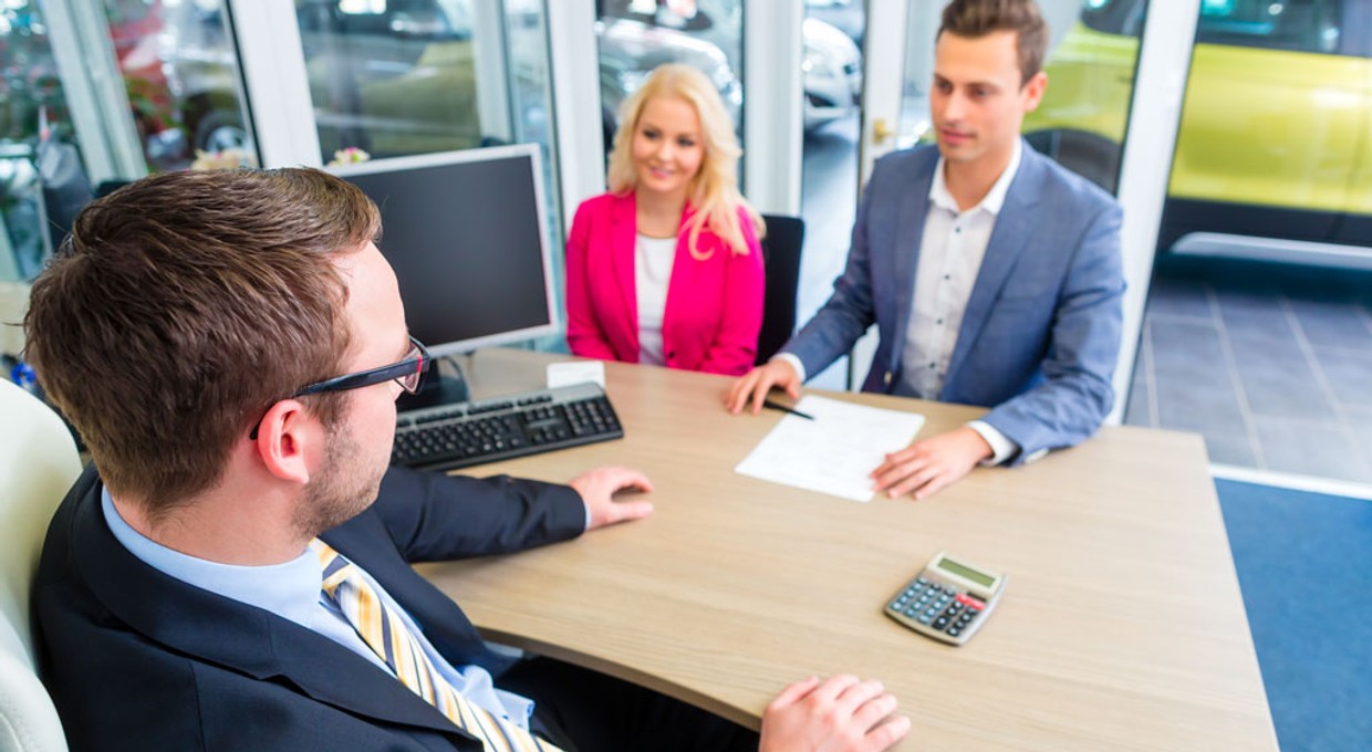 Samochód na raty - czy można kupić auto za kilkaset złotych miesięcznie?