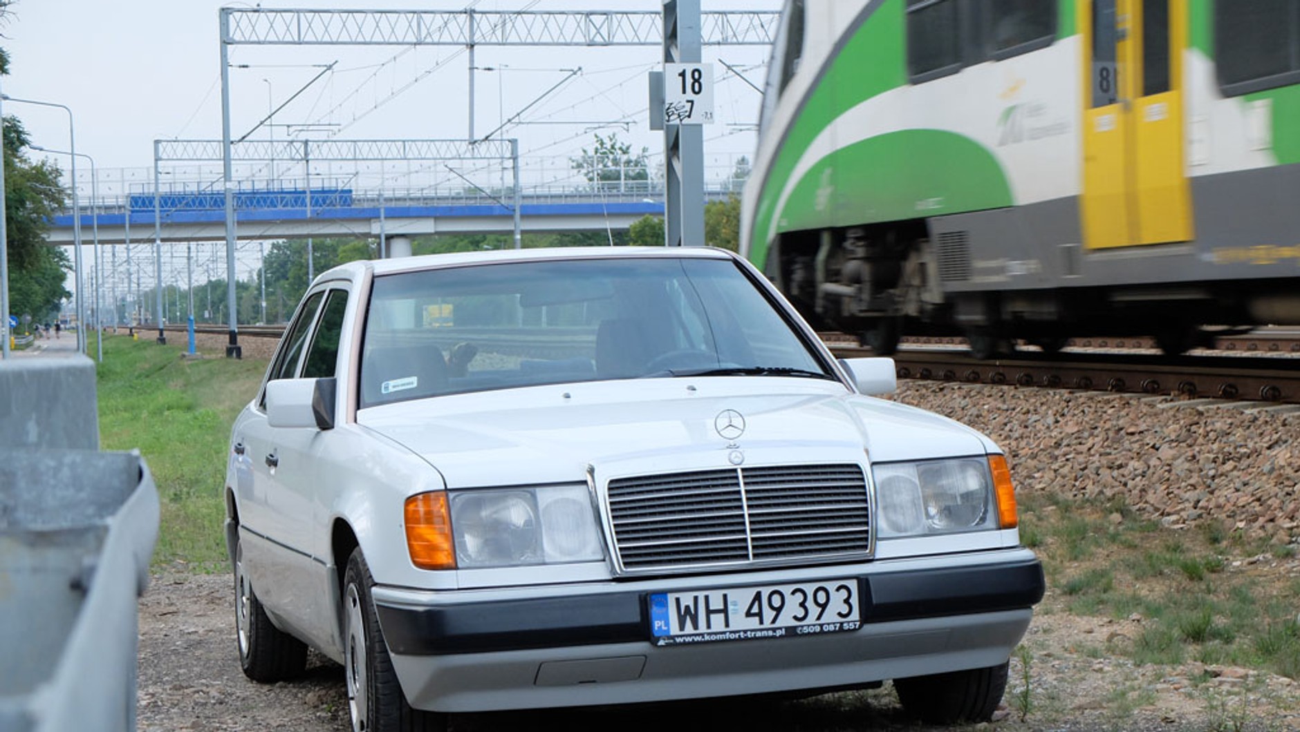 Mercedes W124 z 4-cylindrowym silnikiem Diesla to auto 
znane z tego, że trudno je zajeździć i że oszczędnie posługuje się paliwem. W wersji z powiększonym zbiornikiem 
na jednym tankowaniu przejeżdża nawet 1500 km