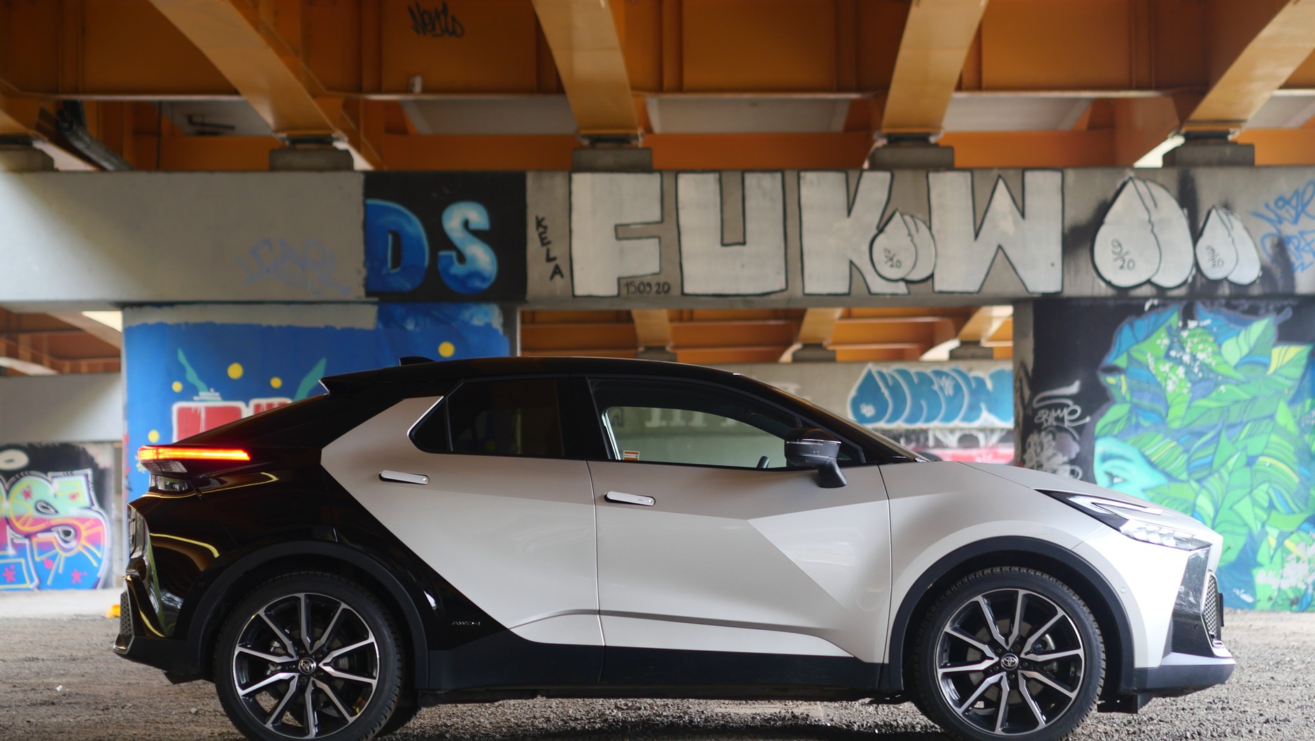 Toyota C-HR GR Sport 2.0 Hybrid DynamicForce 197 KM AWD-ie-CVT