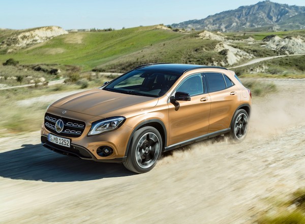 Mercedes GLA - lifting