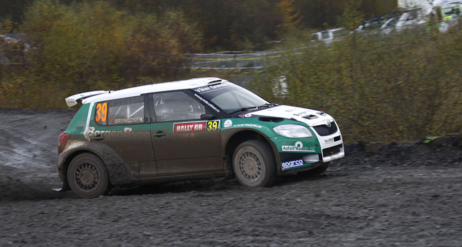Rajd Wielkiej Brytanii 2009: mistrz świata Loeb w akcji - fotogaleria Rallyworld©Willy Weyens