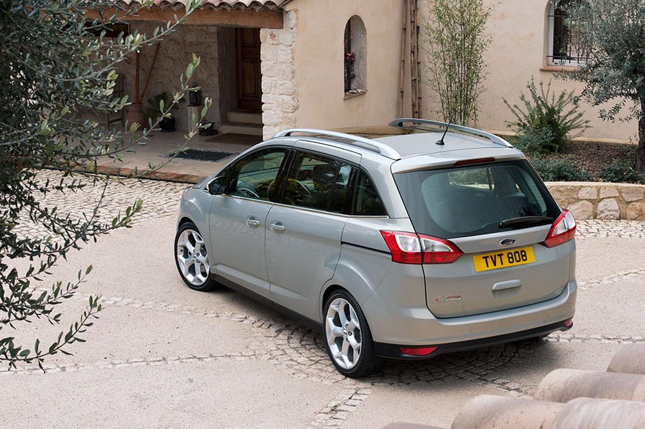 Genewa 2010: Ford - nowa rodzina C-MAX dla pięciu bądź siemiu osób