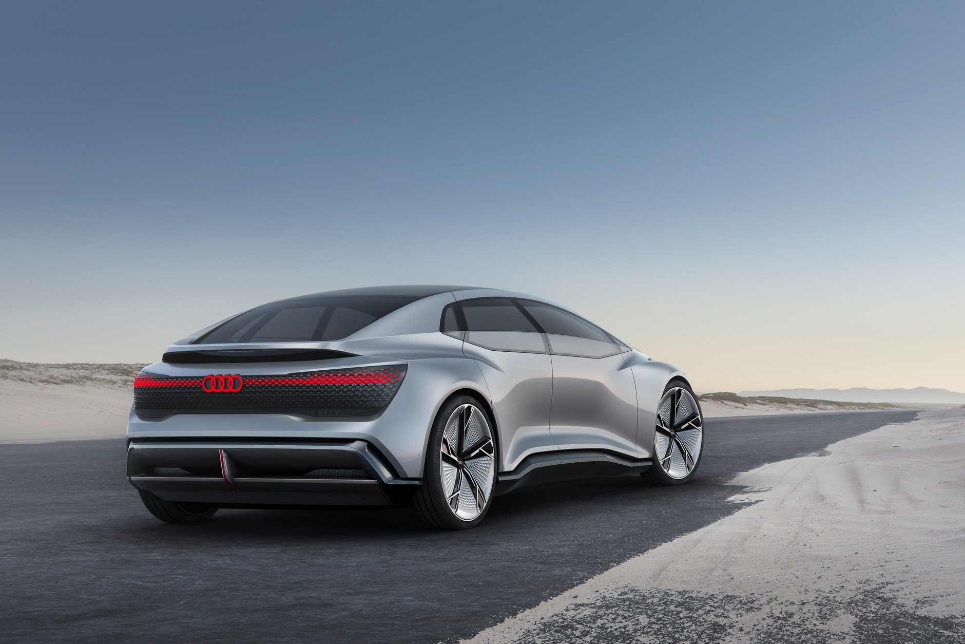 Audi Aicon: auto bez kierownicy – czy to ma sens?
