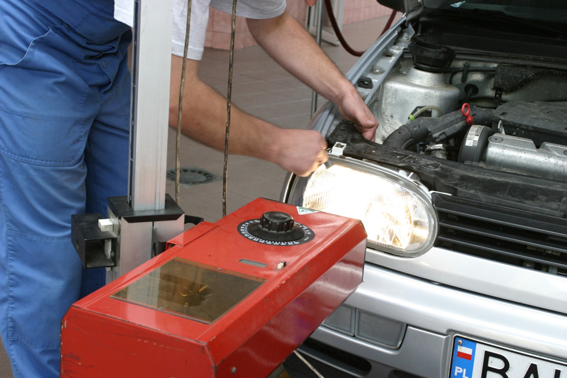 Oślepiasz? Łamiesz prawo!