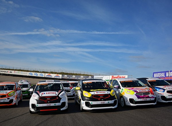 Kia Lotos Race 2015: Śmigiel liderem, Turek zaskoczył