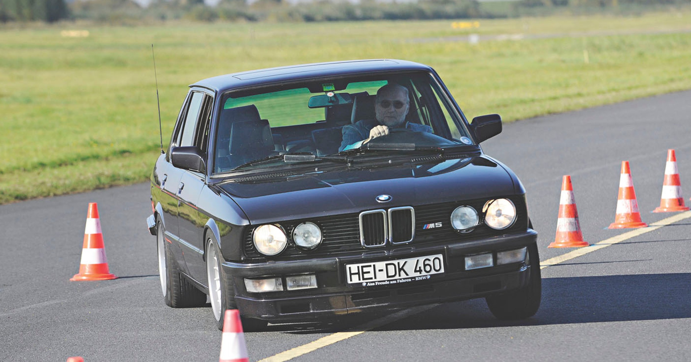 BMW M5 - moc z obrotów