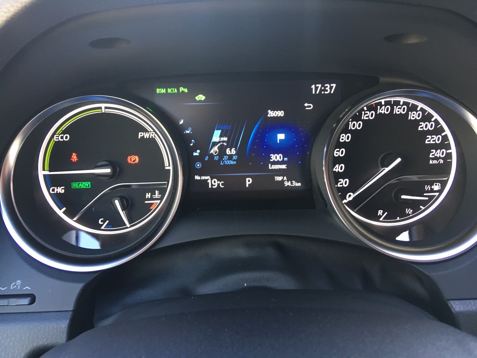 Toyota Camry 2019
