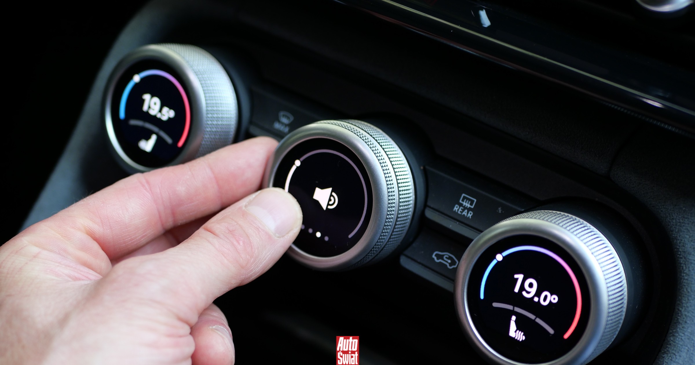 Co to jest Skoda Smart Dials? Zakochałem się w tych pokrętłach. Każde ...